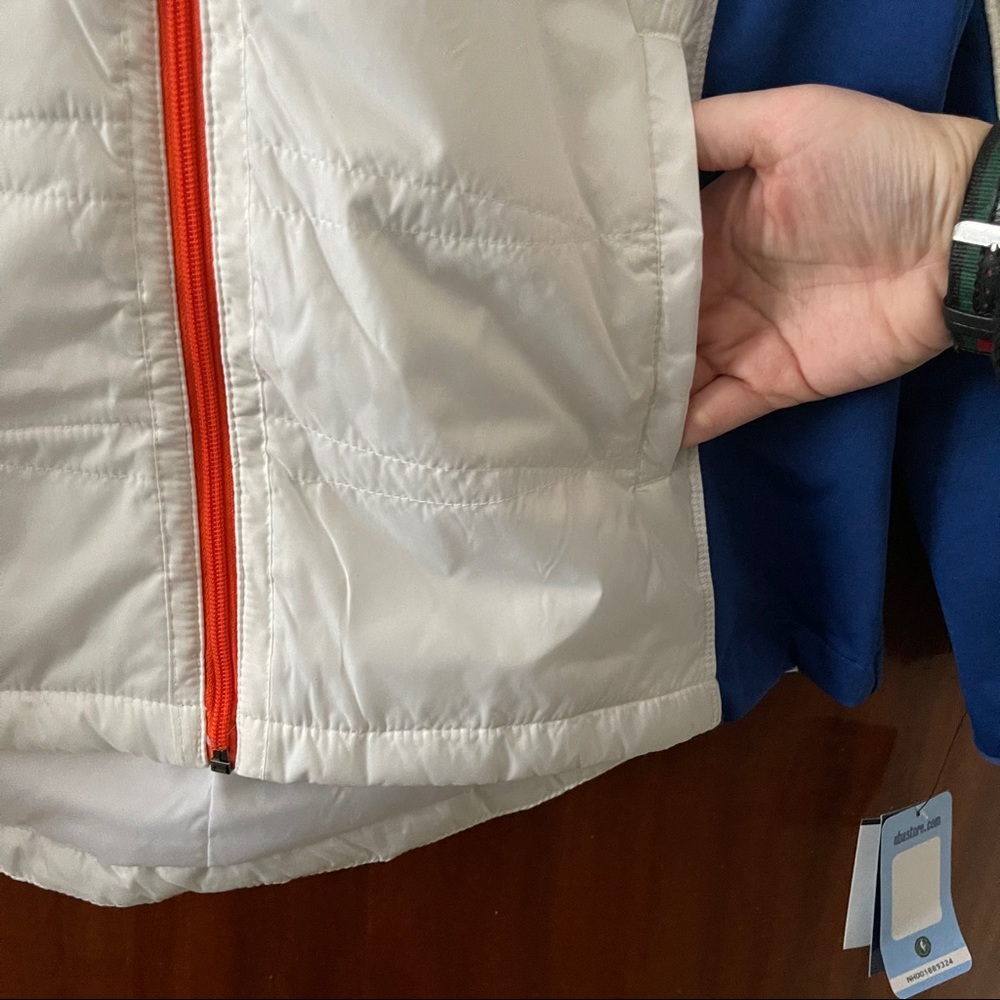 NWT G-III NBA New York Knicks Lightweight Jacket - Picture 4 of 8
